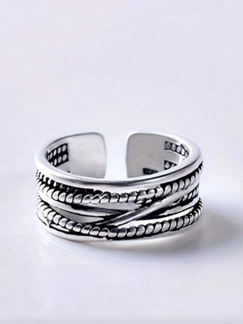Silver ring - Picture 2 of 2